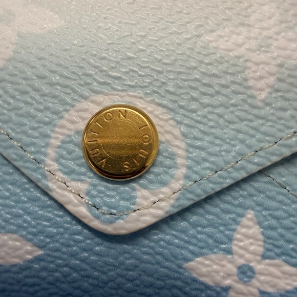 Authentic Louis Vuitton Kirigami Medium By The Pool Monogram Toile Pochette - Picture 5 of 12